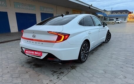 Hyundai Sonata VIII, 2019 год, 1 990 000 рублей, 4 фотография