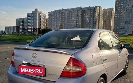 Toyota Prius IV XW50, 2000 год, 350 000 рублей, 3 фотография