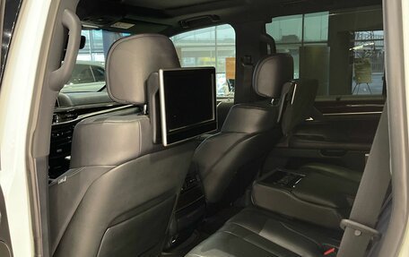 Lexus LX III, 2017 год, 8 850 000 рублей, 13 фотография