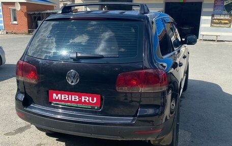 Volkswagen Touareg III, 2005 год, 1 100 000 рублей, 3 фотография