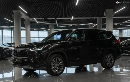 Toyota Highlander, 2025 год, 6 500 000 рублей, 1 фотография