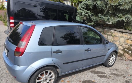 Ford Fiesta, 2005 год, 350 000 рублей, 3 фотография