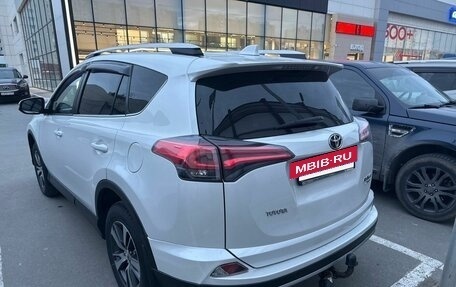 Toyota RAV4, 2019 год, 2 349 000 рублей, 2 фотография