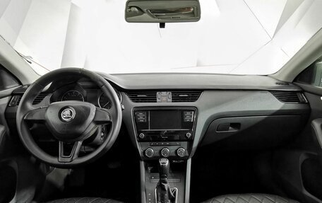 Skoda Octavia, 2017 год, 460 000 рублей, 10 фотография