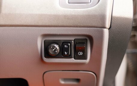 Nissan Primera II рестайлинг, 2001 год, 350 000 рублей, 18 фотография