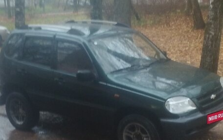 Chevrolet Niva I рестайлинг, 2004 год, 259 000 рублей, 1 фотография