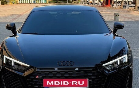 Audi R8, 2021 год, 11 900 777 рублей, 2 фотография