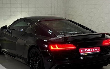 Audi R8, 2021 год, 11 900 777 рублей, 7 фотография