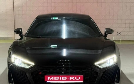 Audi R8, 2021 год, 11 900 777 рублей, 6 фотография