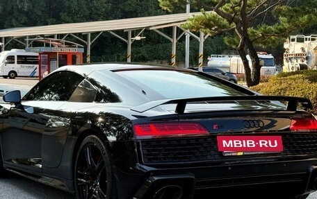 Audi R8, 2021 год, 11 900 777 рублей, 3 фотография