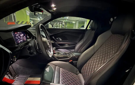 Audi R8, 2021 год, 11 900 777 рублей, 12 фотография