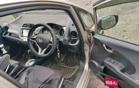 Honda Fit III, 2010 год, 490 000 рублей, 6 фотография