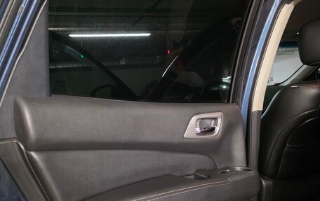 Nissan Pathfinder, 2015 год, 1 980 000 рублей, 11 фотография