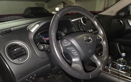 Nissan Pathfinder, 2015 год, 1 980 000 рублей, 14 фотография