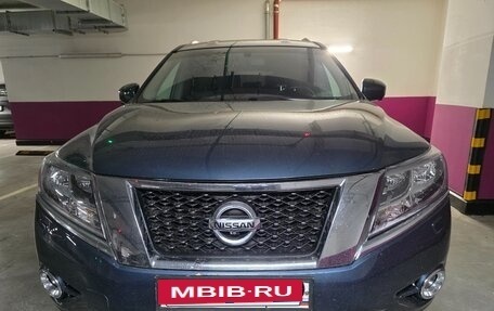 Nissan Pathfinder, 2015 год, 1 980 000 рублей, 2 фотография