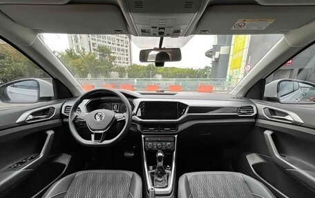 Volkswagen T-Cross I, 2022 год, 1 790 000 рублей, 8 фотография