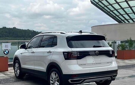 Volkswagen T-Cross I, 2022 год, 1 790 000 рублей, 6 фотография