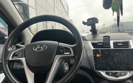 Hyundai Solaris II рестайлинг, 2013 год, 619 000 рублей, 8 фотография