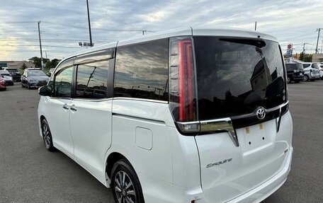 Toyota Esquire I, 2021 год, 2 100 000 рублей, 7 фотография