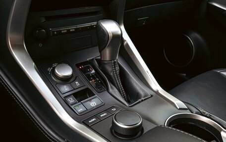 Lexus NX I, 2017 год, 2 800 000 рублей, 12 фотография