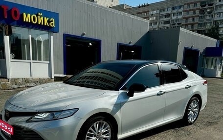 Toyota Camry, 2020 год, 3 500 000 рублей, 2 фотография