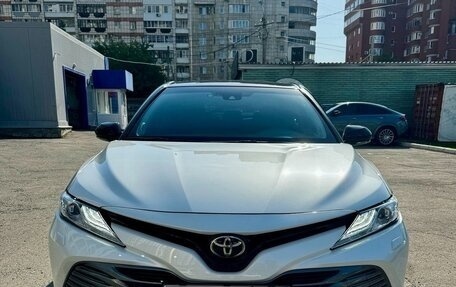 Toyota Camry, 2020 год, 3 500 000 рублей, 4 фотография