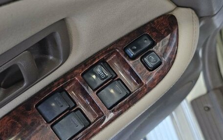 Toyota Land Cruiser Prado 90 рестайлинг, 2001 год, 1 589 000 рублей, 17 фотография