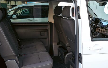 Volkswagen Caravelle T6 рестайлинг, 2019 год, 3 585 000 рублей, 10 фотография