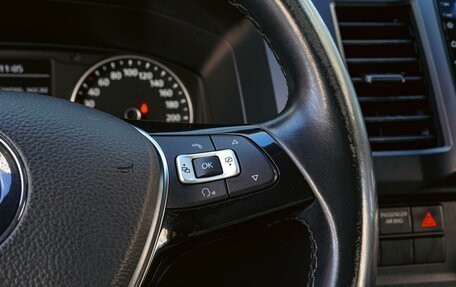 Volkswagen Caravelle T6 рестайлинг, 2019 год, 3 585 000 рублей, 15 фотография