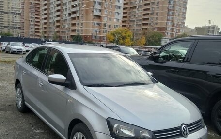 Volkswagen Polo VI (EU Market), 2011 год, 700 000 рублей, 1 фотография