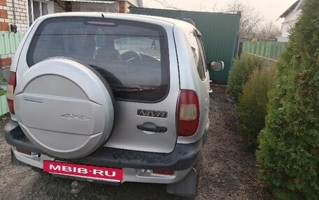 Chevrolet Niva I рестайлинг, 2005 год, 370 000 рублей, 3 фотография