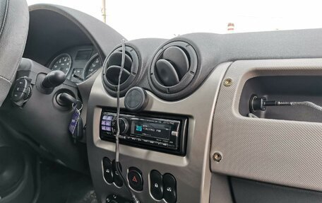 Renault Logan I, 2011 год, 365 000 рублей, 4 фотография