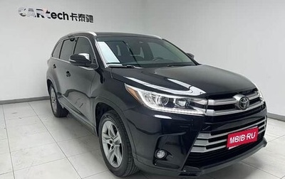 Toyota Highlander, 2022 год, 3 300 000 рублей, 1 фотография
