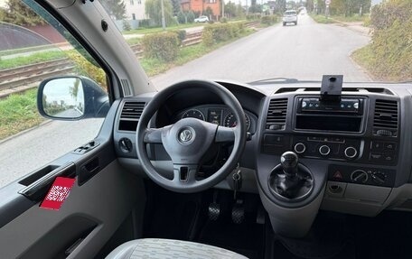 Volkswagen Transporter T5 рестайлинг, 2013 год, 1 600 000 рублей, 9 фотография