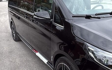 Mercedes-Benz V-Класс, 2025 год, 13 500 000 рублей, 2 фотография