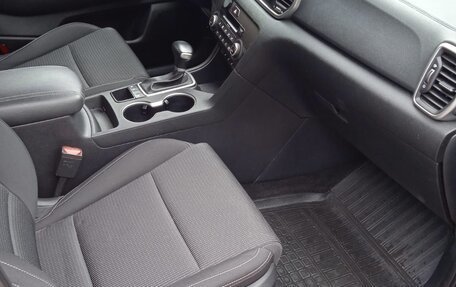 KIA Sportage IV рестайлинг, 2019 год, 2 450 000 рублей, 5 фотография