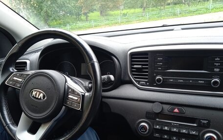 KIA Sportage IV рестайлинг, 2019 год, 2 450 000 рублей, 10 фотография