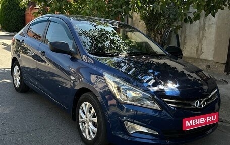 Hyundai Solaris II рестайлинг, 2015 год, 1 150 000 рублей, 5 фотография