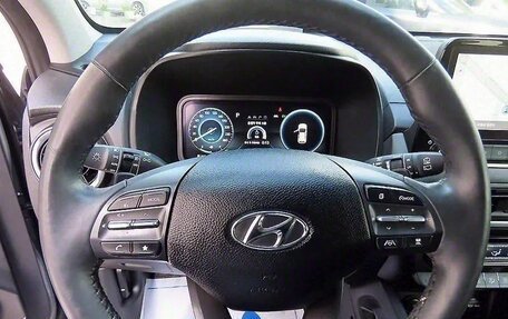 Hyundai Kona I, 2022 год, 1 370 000 рублей, 10 фотография