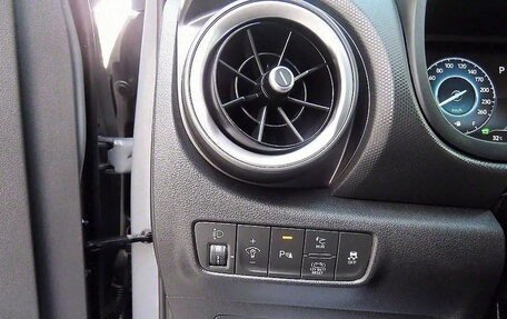 Hyundai Kona I, 2022 год, 1 370 000 рублей, 14 фотография