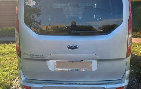 Ford Tourneo Connect II рестайлинг, 2015 год, 1 300 000 рублей, 3 фотография