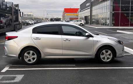 KIA Rio IV, 2019 год, 1 370 000 рублей, 10 фотография