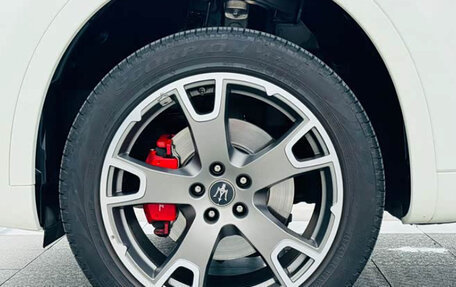 Maserati Levante I, 2023 год, 6 135 000 рублей, 8 фотография