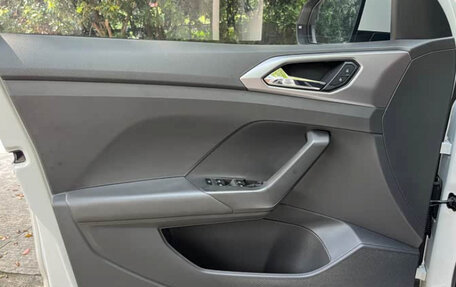 Volkswagen T-Cross I, 2022 год, 1 325 000 рублей, 11 фотография