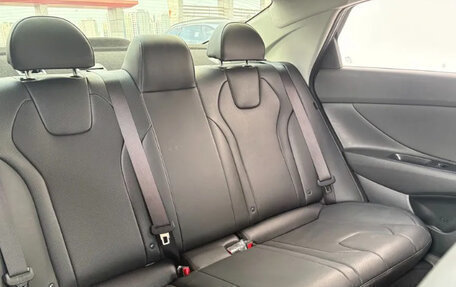 Hyundai Elantra, 2025 год, 1 630 000 рублей, 11 фотография