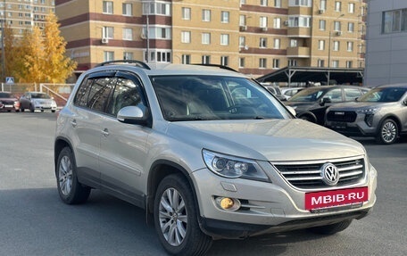 Volkswagen Tiguan I, 2011 год, 980 000 рублей, 2 фотография