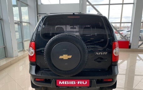 Chevrolet Niva I рестайлинг, 2012 год, 458 000 рублей, 5 фотография