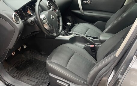 Nissan Qashqai, 2011 год, 900 000 рублей, 11 фотография