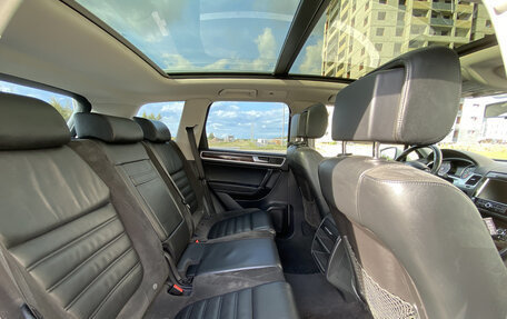 Volkswagen Touareg III, 2012 год, 2 250 000 рублей, 14 фотография