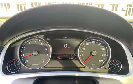 Volkswagen Touareg III, 2012 год, 2 250 000 рублей, 16 фотография